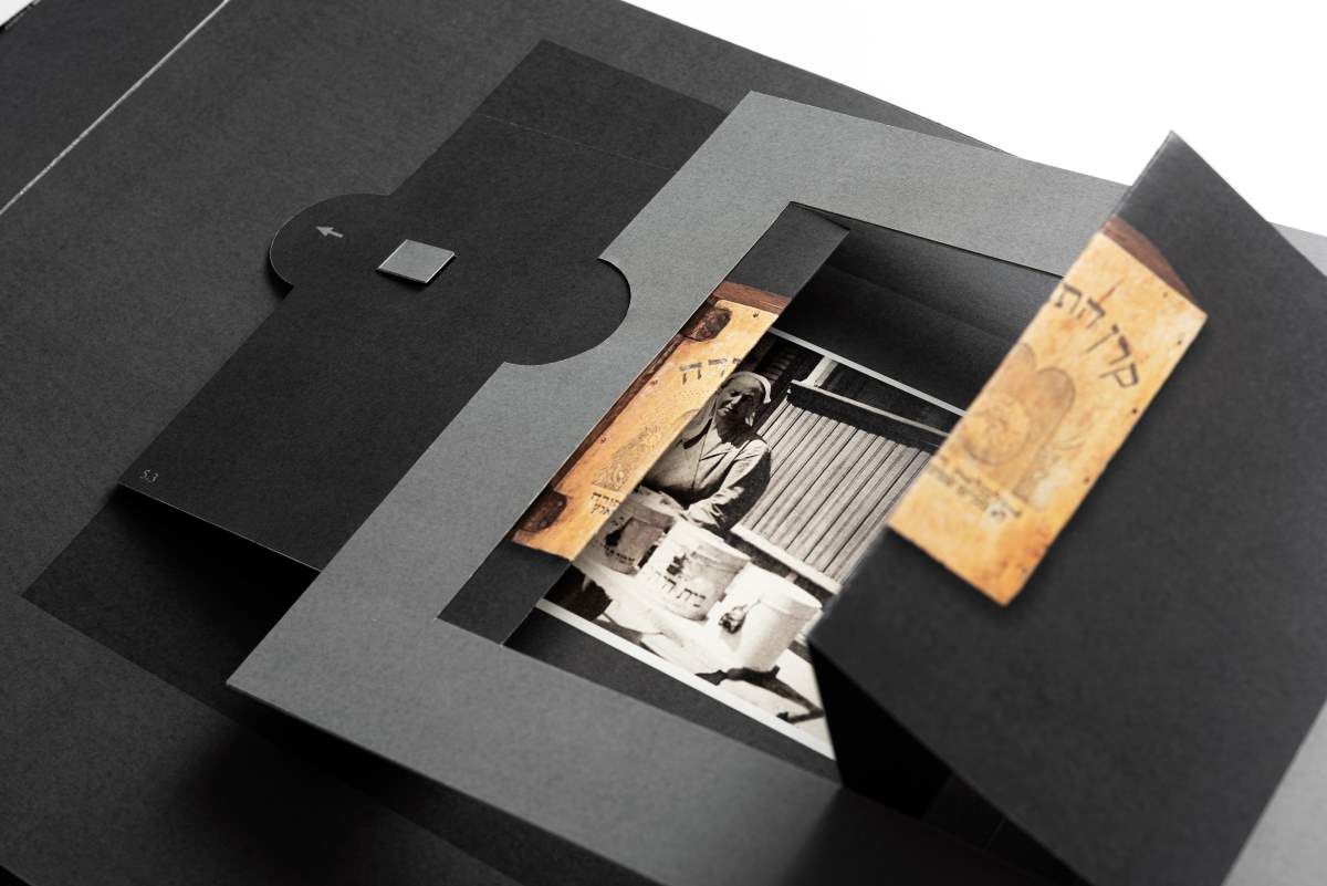 Kadras iš knygos "Namų istorijos". Muziejus „Dingęs Štetlas“.